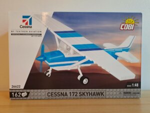 Cobin Cessna Skyhawk-rakennussarja pakkauksessaan