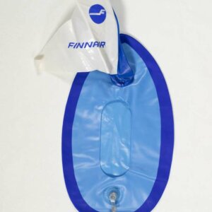 Finnair Oy:n muovinen puhallettava lelu, joka muistuttaa ilmalaivaa tai lentokonetta.